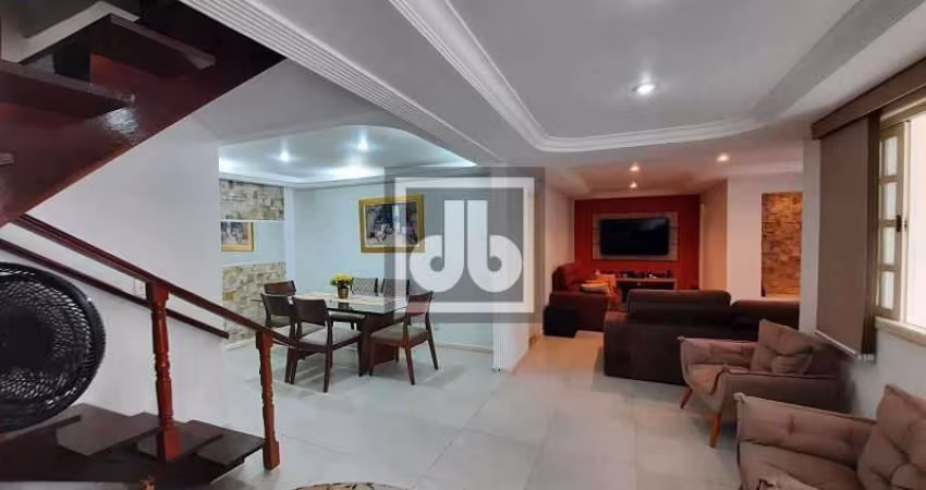 Casa em condomínio fechado com 4 quartos à venda na Estrada do Rio Grande, Taquara, Rio de Janeiro