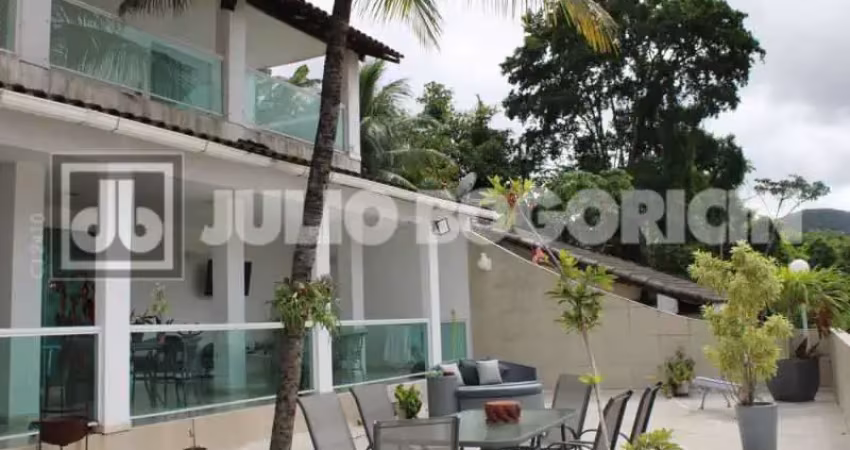 Casa em condomínio fechado com 4 quartos à venda na Rua Sernambi, Pechincha, Rio de Janeiro