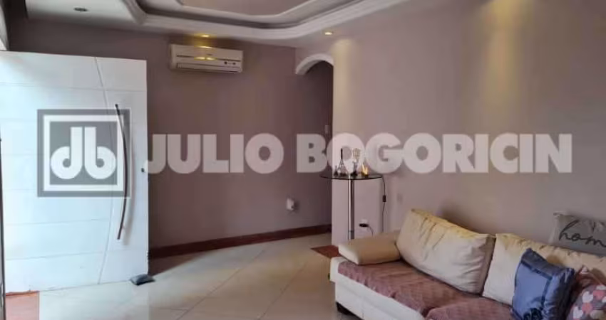 Casa com 2 quartos à venda na Rua Atininga, Tanque, Rio de Janeiro