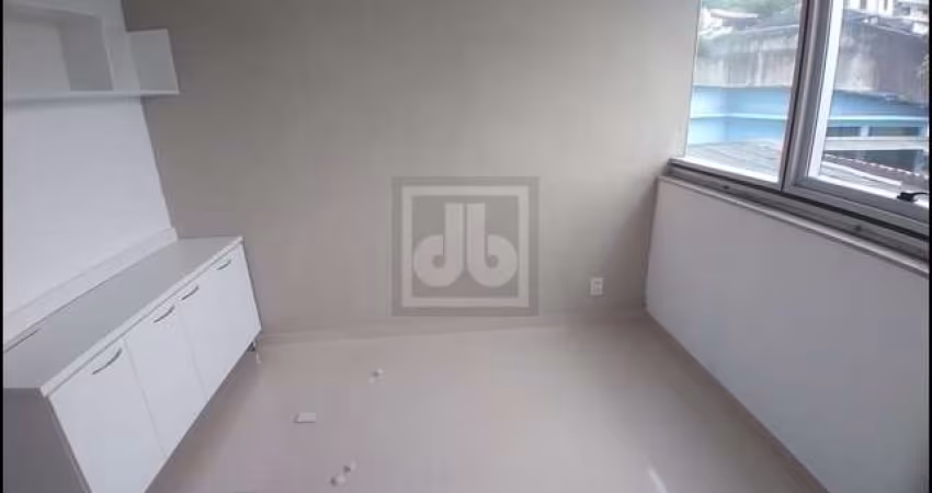 Sala comercial à venda na Avenida Geremário Dantas, Pechincha, Rio de Janeiro