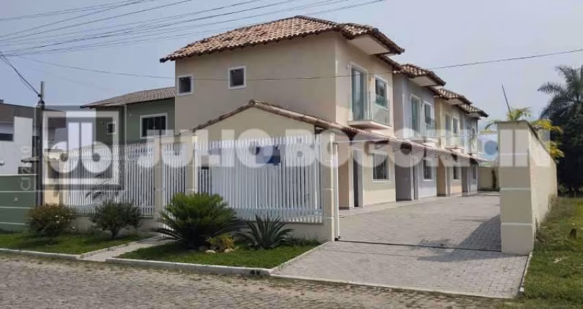Casa em condomínio fechado com 3 quartos à venda na Rua Romã, Centro, Guapimirim