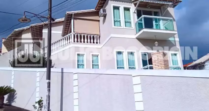 Casa em condomínio fechado com 3 quartos à venda na Rua Maria Magalhães Pinto, Pechincha, Rio de Janeiro