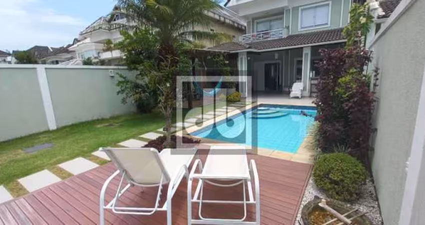 Casa em condomínio fechado com 4 quartos à venda na Rua Afonso Carlos Marques dos Santos, Recreio dos Bandeirantes, Rio de Janeiro