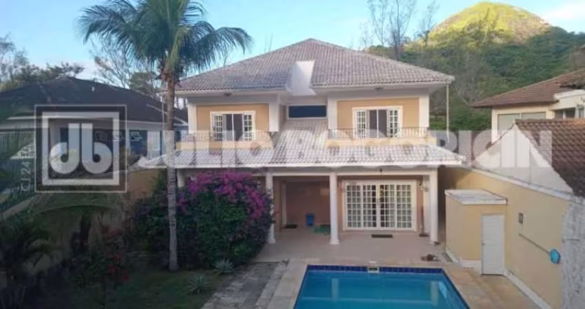 Casa em condomínio fechado com 5 quartos à venda na Estrada Vereador Alceu de Carvalho, Vargem Grande, Rio de Janeiro