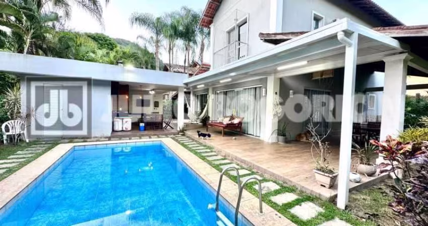 Casa em condomínio fechado com 4 quartos à venda na Estrada dos Bandeirantes, Vargem Grande, Rio de Janeiro