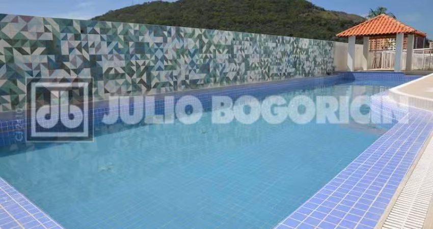 Apartamento com 2 quartos à venda na Estrada Intendente Magalhães, Madureira, Rio de Janeiro