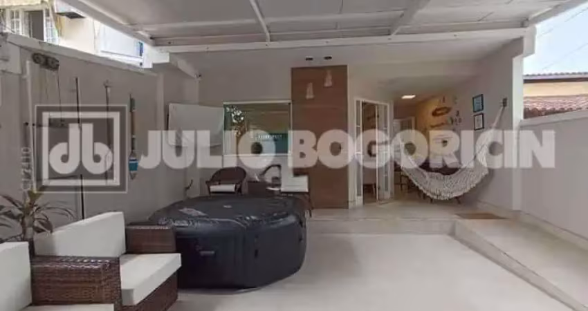 Casa com 3 quartos à venda na Rua Edson Zuzart Jr, Maravista, Niterói