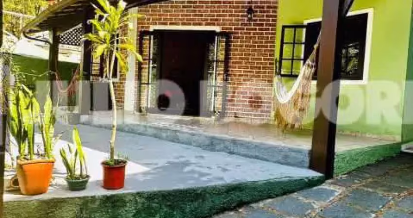 Casa em condomínio fechado com 2 quartos à venda na Rua Debret, Mata Paca, Niterói