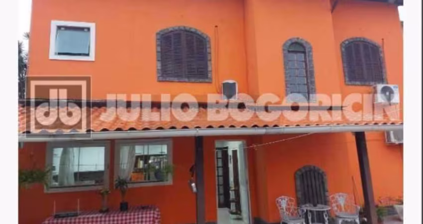 Casa com 4 quartos à venda na Rua Edson Zuzart Jr, Maravista, Niterói