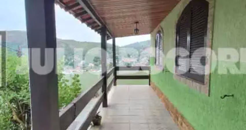 Casa com 3 quartos à venda na Rua Mário Joaquim Santana, São Francisco, Niterói