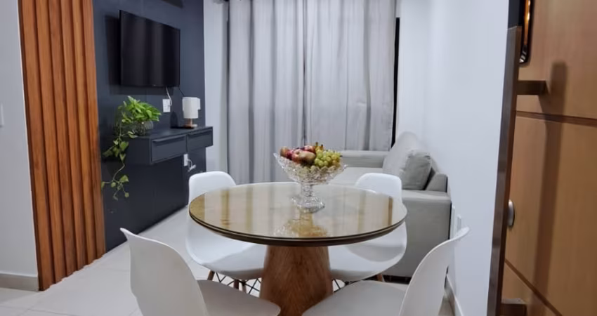 Charmoso apartamento a metros do mar