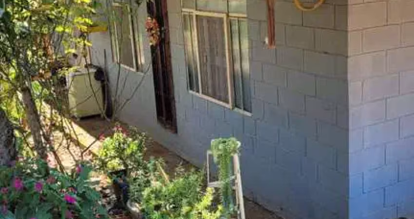 Casa com 2 dormitórios no alagado com aceso ao lago boa vista aparecida