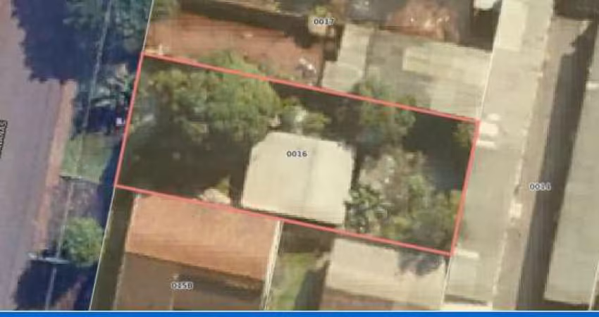 Terreno com com 366m2- Bairro Santa Cruz