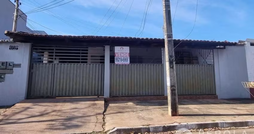 Casa em Setor Castelo Branco  -  Goiânia