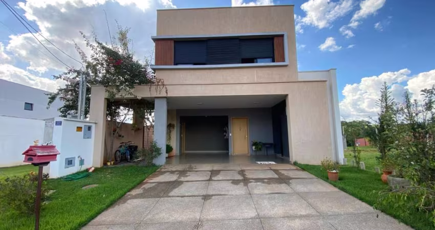 Casa Sobrado em Jardins Capri  -  Senador Canedo
