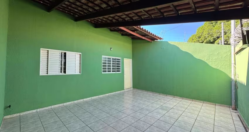 Casa 02, Rua Porto Alegre, Qd. 20 Lt. 01, Vila Jardim São Judas Tadeu, Goiânia-GO