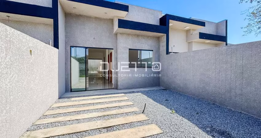 Casa Geminada com 02 dormitórios em Bal. Saint Etiene