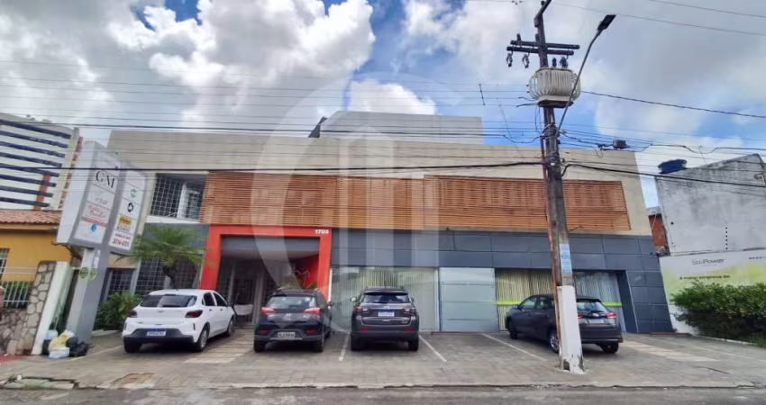 Sala comercial em ótima localização na Av. Gonçalo Prado Rolemberg.