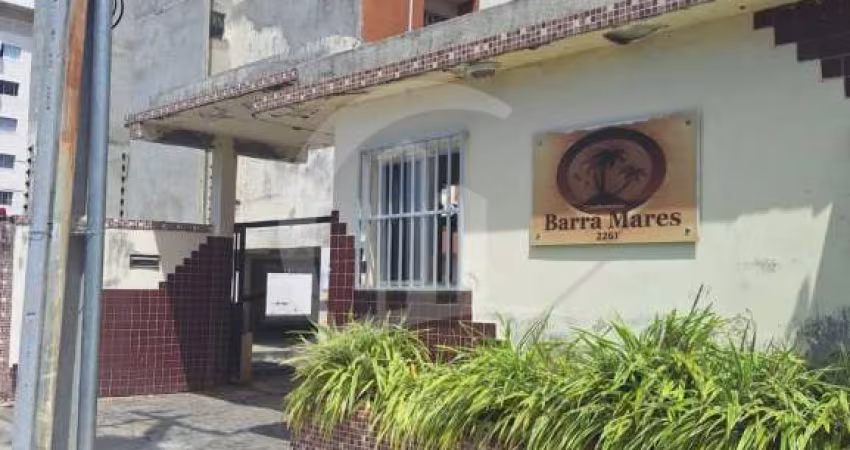 Apartamento no Cond. Barra Mares, em ótima localização no bairro Atalaia.