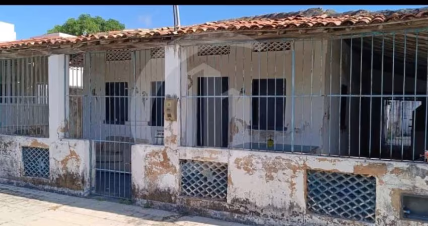 Casa Ampla à Venda localizada na Atalaia Nova