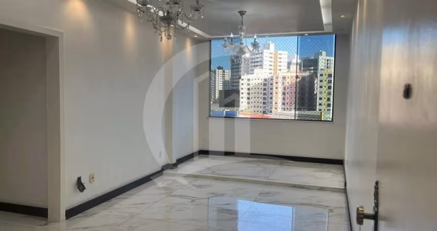 Apartamento à Venda no Condomínio Alphaville III