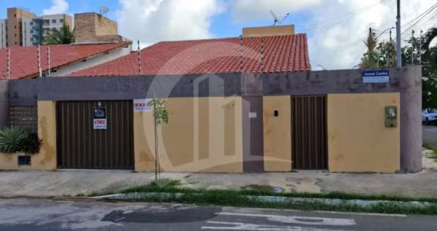 Casa à Venda no Bairro Coroa do Meio ? Espaço, Conforto e Excelente Localização!