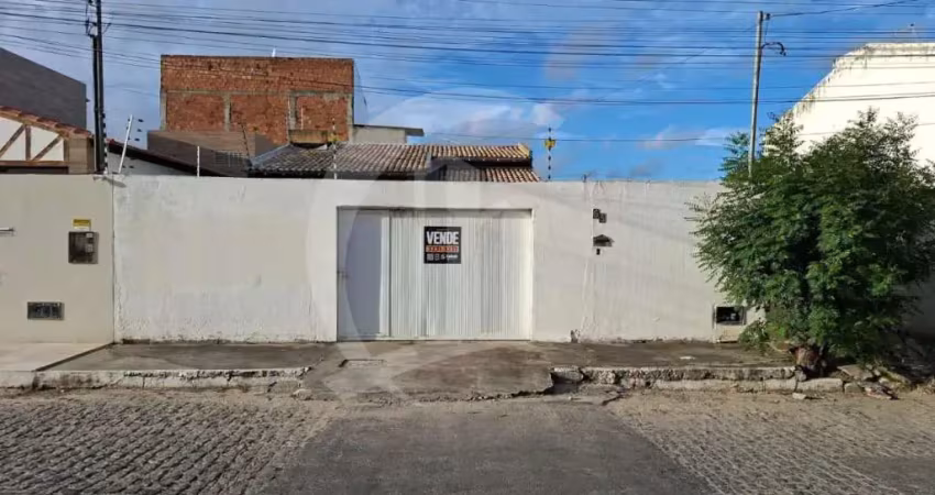 Casa residencial e comercial à venda no bairro aruana