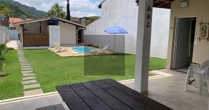 Impecável casa à venda em ubatuba-sp, bairro toninhas: 2 quartos, 1 sala, 1 banheiro, 2 vagas, 108m². venha conferir!