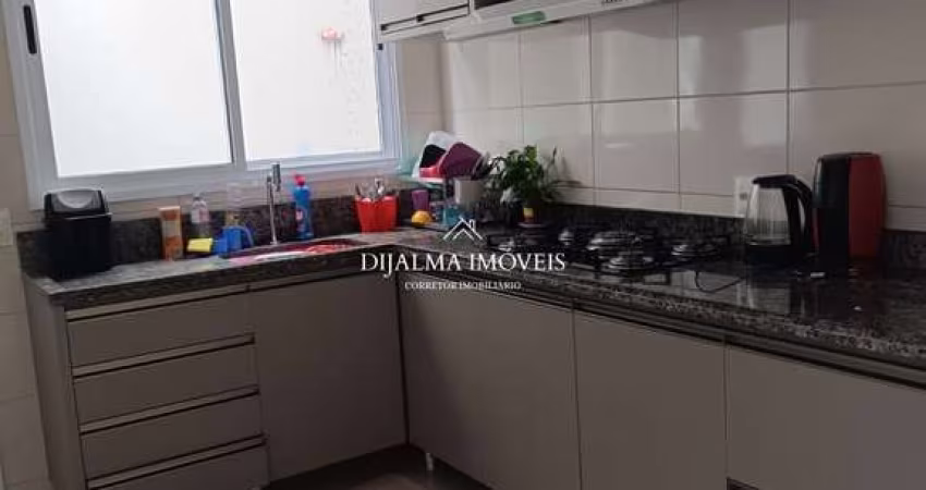 Condomínio Riviera D' itália - Sobrado com 3 suítes e 2 vagas