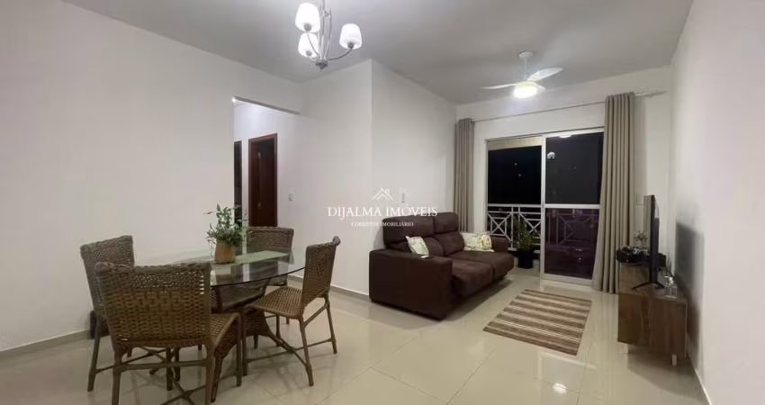 Condomínio Villaggio Di Roma - Apartamento com planejados e 3 quartos