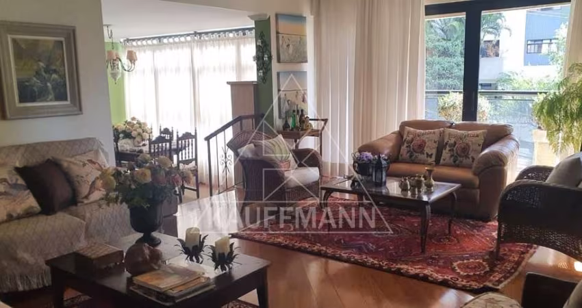 Apartamento em Perdizes á venda, com 4 Dormitórios (2 Suítes), 3 Vagas e 226m² A.Ú.