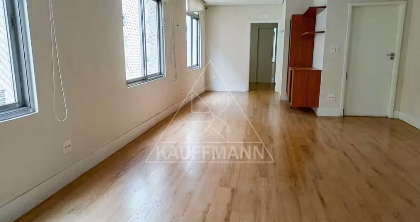 Apartamento a venda Higienópolis - 3 suítes  1 vaga A.U 183,00m²