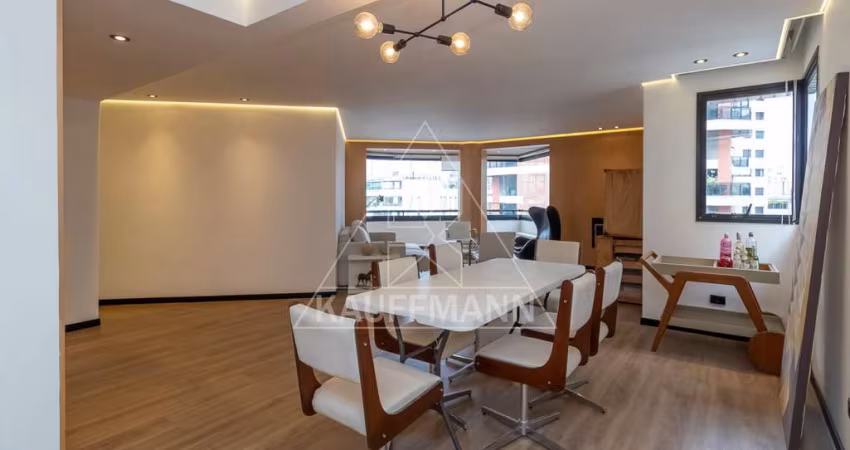 Apartamento para Venda em Perdizes  3 Dormitórios (1 Suíte), 2 Vagas, 150m² A.U.