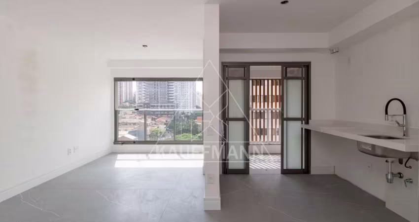 Apartamento para Venda e Locação em Perdizes - 2 Dormitórios (1 Suíte), 1 Vaga, 75m² A.U.
