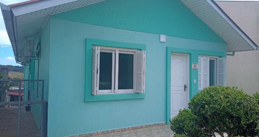 Linda casa em amplo Terreno no Desvio Rizzo