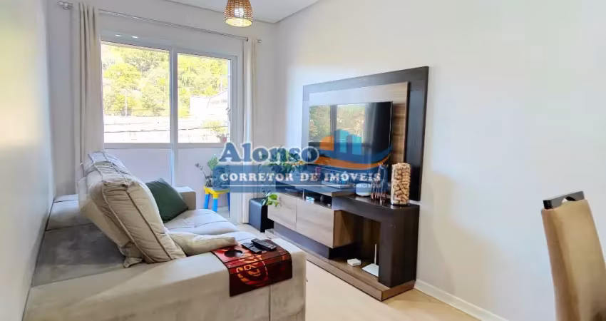 Apartamento com sacada, churrasqueira e terraço no bairro salgado filho