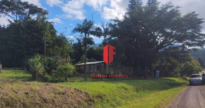 Chácara com 3 dormitórios à venda por R$ 371.000,00 - Centro - Itati/RS