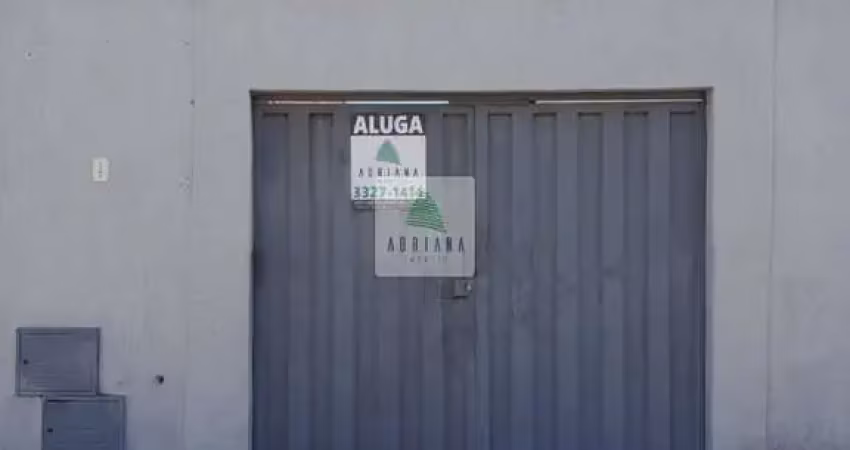 Aluguel casa bem localizada  1 quartos, sala,  banheiro social , quintal amplo vaga de garagem