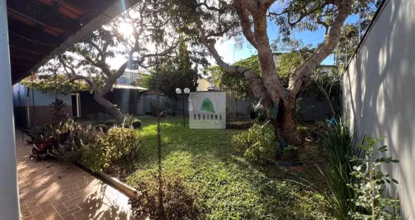 Casa ampla integra&ccedil;&atilde;o com natureza  terreno com 800 mts &aacute;rea constru&iacute;da  450 mts&sup2;