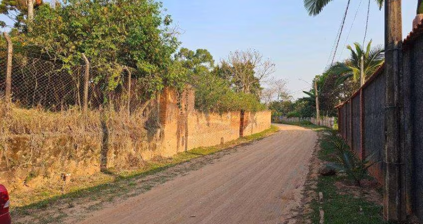TERRENO NA RUA CARIRIS - ESTANCIA BRASIL