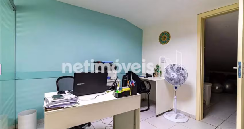 Loja para Alugar no Bairro Funcionários com Área de 552 m² Disponível para Locação
