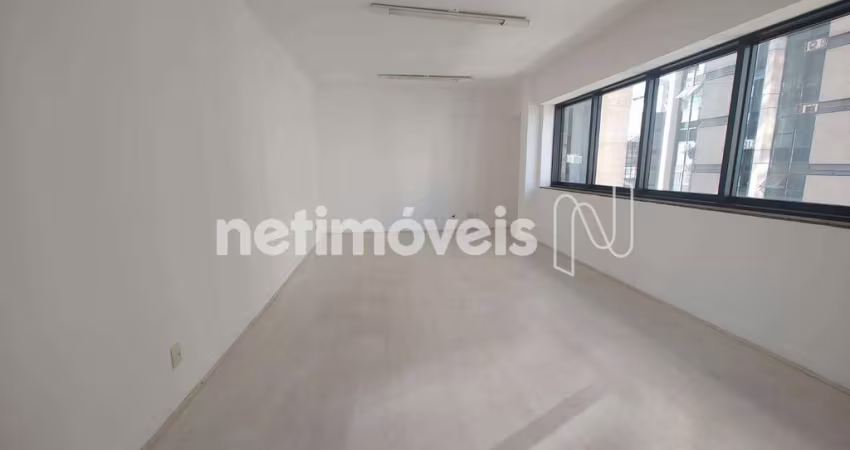 Escritório para Aluguel no Bairro Funcionários com 40 m² de Área Útil Disponível