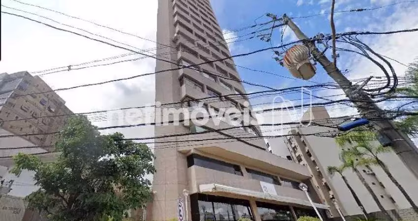 Apartamento à venda no bairro Santo Agostinho com 126 m² e 4 dormitórios/quartos.