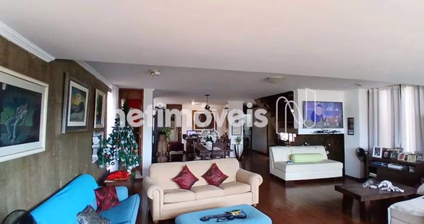 Cobertura para alugar no bairro Santa Lúcia com 4 dormitórios e 303 m².