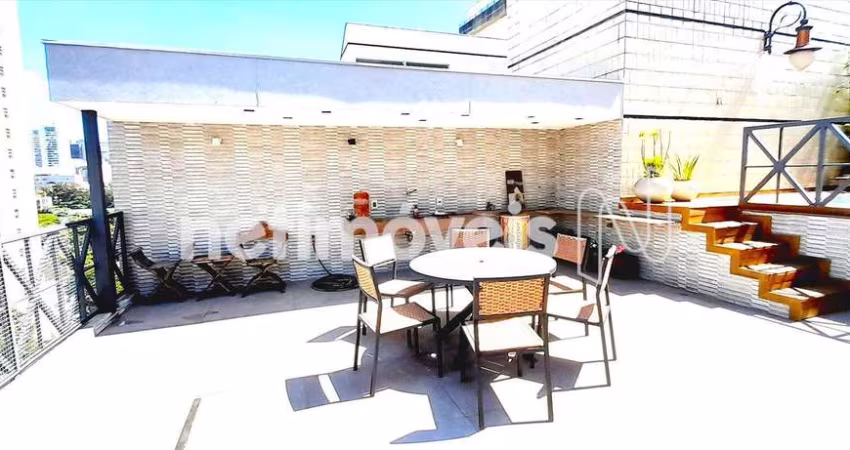 Cobertura à venda no bairro Santo Antônio com 270m² e 3 dormitórios/quartos disponíveis.
