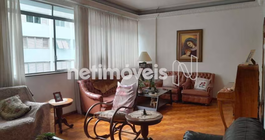 Apartamento à venda no Centro, 208 m² com 4 dormitórios/quartos disponíveis.