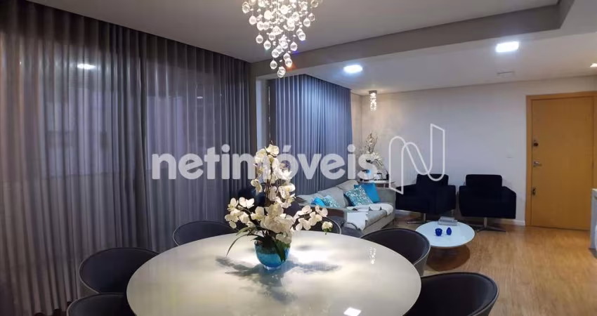 Cobertura à venda no bairro Buritis com 256 m² e 5 dormitórios/quartos disponíveis