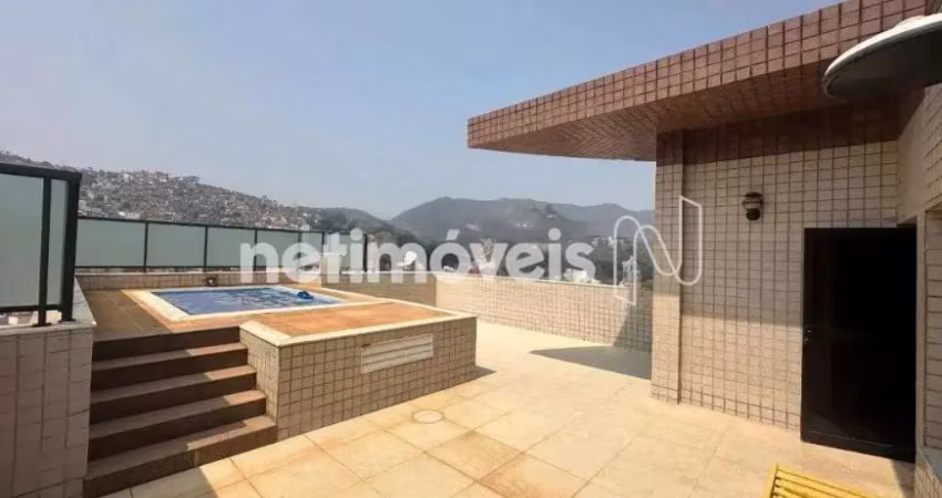 Cobertura à venda com 4 dormitórios no bairro Serra - Área de 230 m².