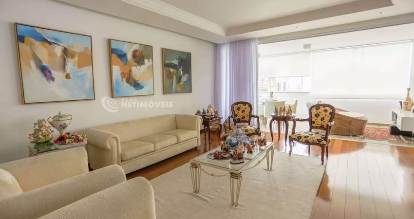 Apartamento à venda no bairro Cruzeiro com 340 m² e 4 dormitórios/quartos disponíveis.