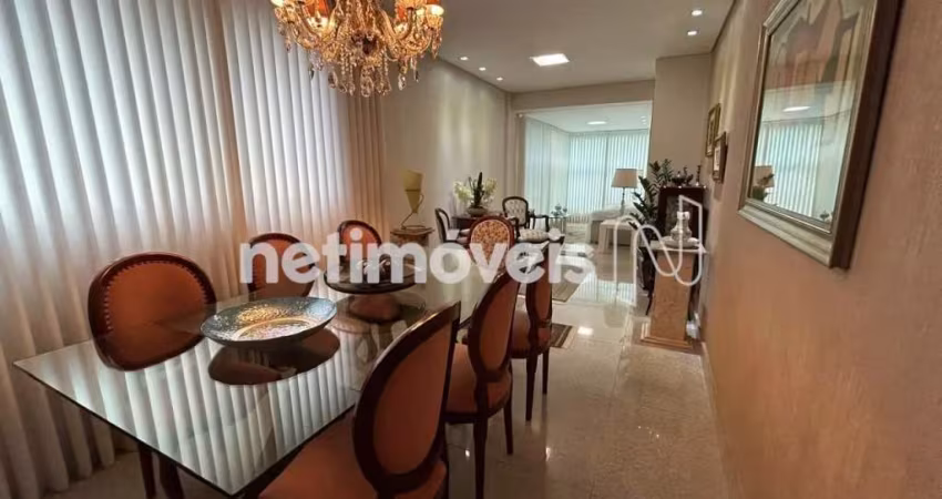 Apartamento cobertura à venda no bairro Serra com 200 m² e 4 dormitórios/quartos.